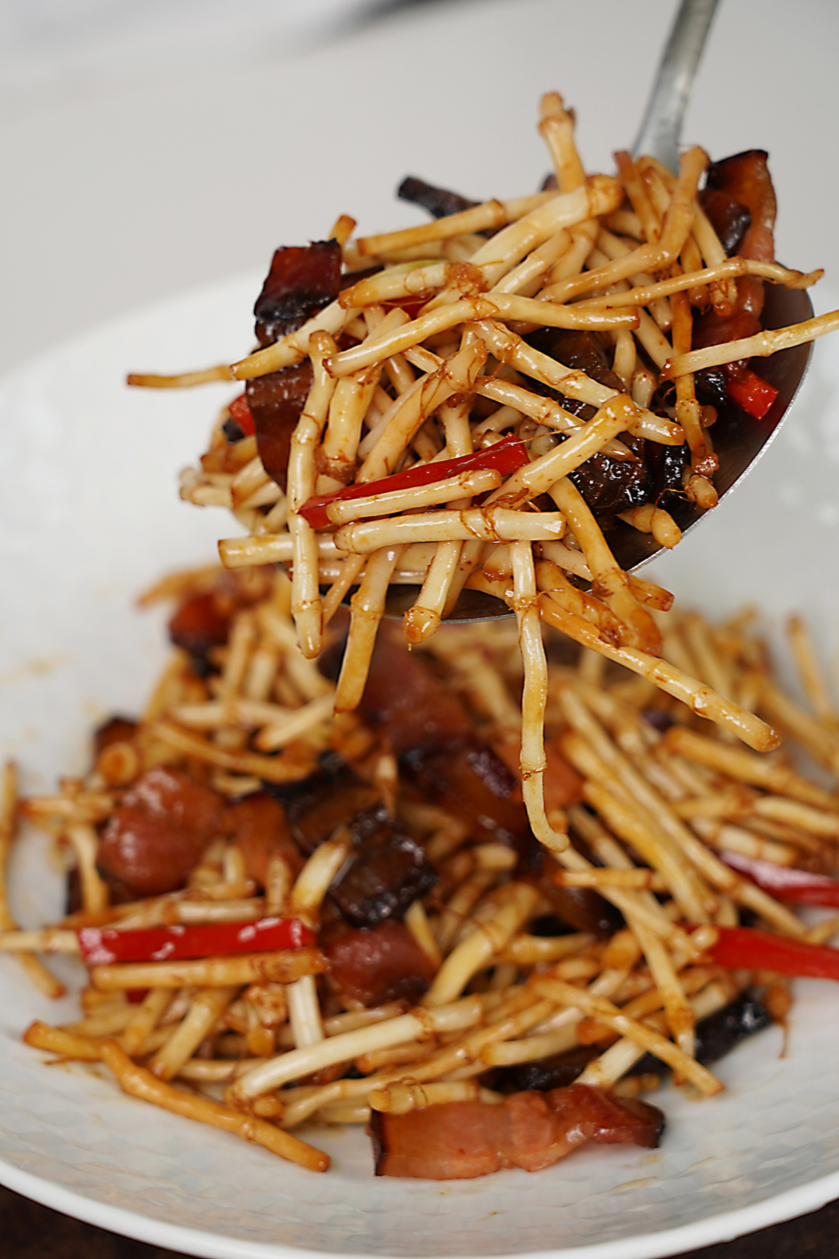 鱼腥草炒酱肉 (2).jpg